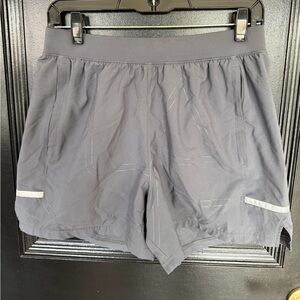Under Armor Basketball Shorts Women’s Medium Gray